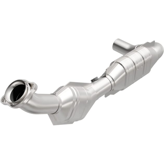 MagnaFlow 2003-2004 Ford Expedition OEM Grade Federal / EPA Compliant Direct-Fit Catalytic Converter
