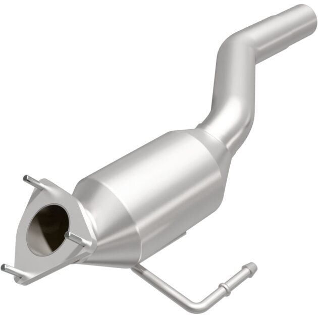 MagnaFlow 2004-2006 Volkswagen Touareg OEM Grade Federal / EPA Compliant Direct-Fit Catalytic Converter