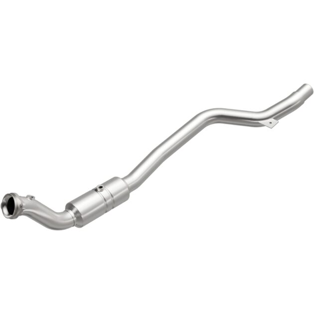 MagnaFlow OEM Grade Federal / EPA Compliant Direct-Fit Catalytic Converter 52100